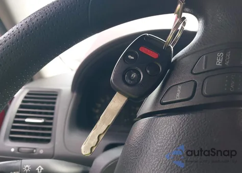 2007 Honda Accord 3.0 Se z USA, uszkodzony, nr VIN 1HGCM66477A075881